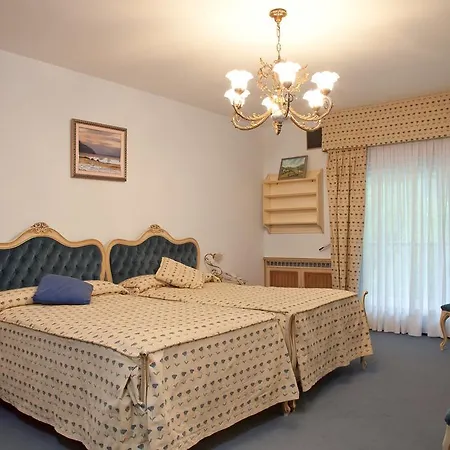 Arresi Country house *